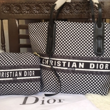 Best Price Christian Dior shoulder tote with pouch 