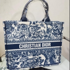 Best Price Christian Dior Tote Bag with Brand Details