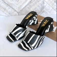 Best Price Zara Zebra Triangle Heel